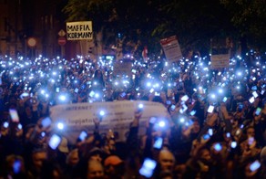 Венгры протестуют против нового налога на интернет