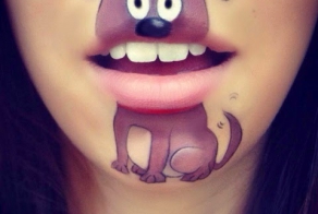 Потрясающий креативной макияж с улыбкой