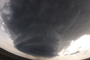 Формирование грозовой суперячейки над Вайомингом