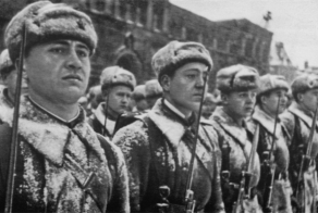 Парад живых