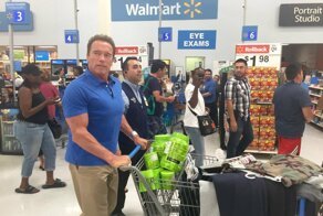 А Арни то набирает форму