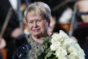 Александра Пахмутова отмечает юбилей