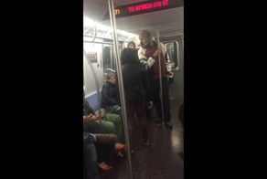 Мужчина чуть не выбил дух из женщины после того, как она ударила его ботинками в голову 