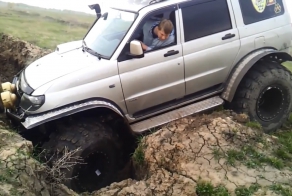 УАЗ Патриот пробный заезд на КРАЗовских колесах