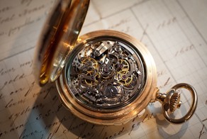 Выставлены на продажу самые дорогие часы в мире