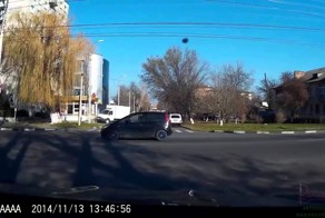 ОКА против дорожного знака