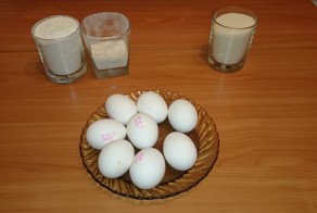 Пошаговая инструкция как приготовить простейший бисквитный торт