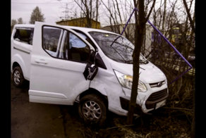 Повернул с правого ряда