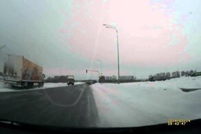 Как нужно тормозить на красный