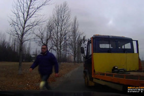 Конфликт с эвакуаторщиком