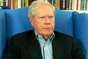 Американский экономист: Хиллари «доиграется» до войны с Россией