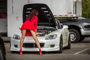 Сексуальные девушки и красивые автомобили