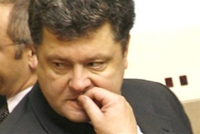 Порошенко освистали в Киеве
