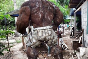 Скульптуры из мусора