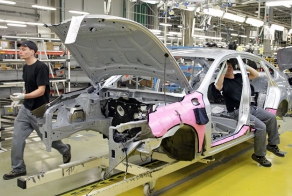 Судебные приставы арестовали недвижимость завода Nissan в Петербурге 