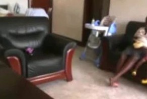 Няня избивала и топтала маленькую девочку