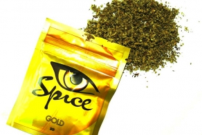 В Краснодаре торговавшие «спайсом» супруги получили 20 лет на двоих