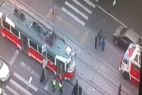 Трамвай переехал школьницу в Москве
