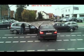 Идиот за рулем BMW добился своего