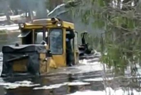 Трактор Т10МБ болотоход ЧТЗ