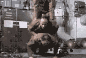 Отжимания в невесомости