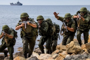 Поздравляем с Днем морской пехоты России