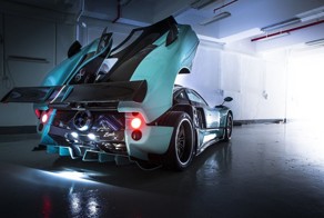 Pagani представила эксклюзивную Zonda 760RSJX