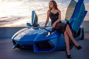 Сексуальные девушки и красивые автомобили