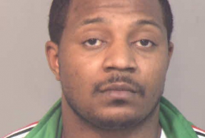 Четыре охранницы американской тюрьмы забеременели от одного зека