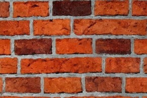 Человек, который переслал по почте 80 тысяч кирпичей