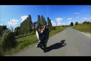 Девушка на стальном коне