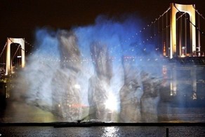 Водное шоу на острове Odaiba, Япония — очень зрелищно!