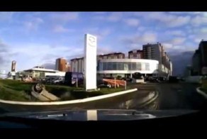 Заезжаем на парковку