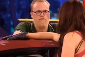 Участник реалити-шоу сломал девушке нос