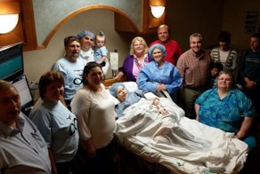 Младенец с двумя головами