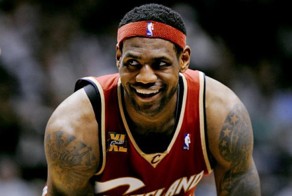 Звезды НБА поддержали семью убитого полицейским темнокожего подростка