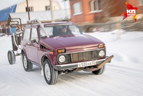 Сибиряки собирают машины, работающие на дровах и угле