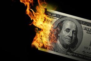 Китай нанес новый удар по нефтедоллару