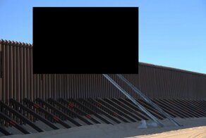 Как наверняка удивить американских таможенников? (2 фото+видео)