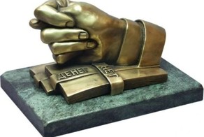 Украина- дефолт? Информации много, но почитать полезно, особенно украм