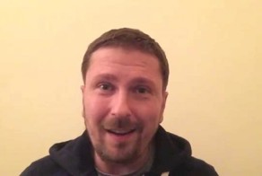 Гривна, доллар, рубль и люстра 