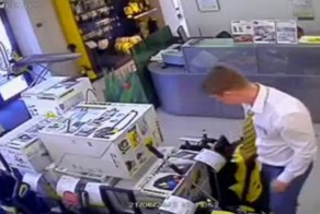 Как развлекаются менеджеры магазинов