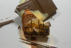 Миниатюрные рисунки на еде