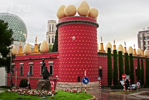 Музей Сальвадора Дали. Испания Фигерас