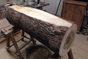 Скульптура из дерева "Эмоции"