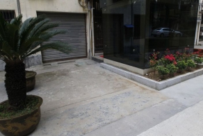 Персональный лифт, построенный для семьи на пятом этаже