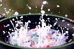 Как привычные нам вещи реагируют на звуковые вибрации