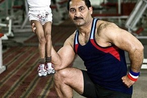 Самый маленький бодибилдер в мире из Индии