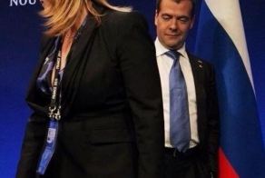 Медведев и Женщины