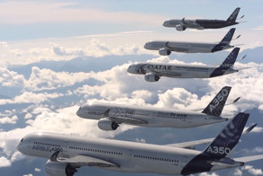 Совместный пилотаж пяти А-350